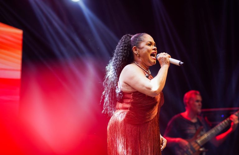 Música, gastronomia e poesia em prol do amor