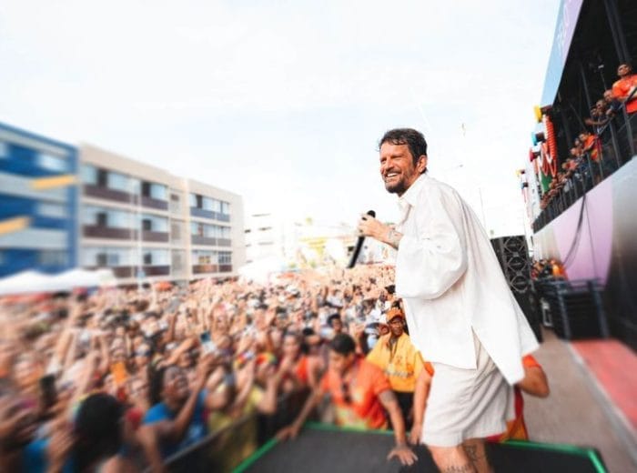 A Premium Entretenimento doou o valor arrecadado com a cortesia do show de Saulo, no Camarote Salvador 2025, para apoiar o hospital, mostrando que grandes experiências também podem gerar grandes impactos.