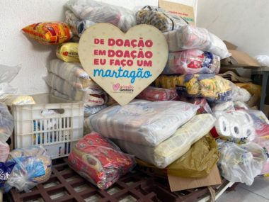 Campanha solidária do Shopping Paralela arrecada 20 mil reais e uma tonelada de alimentos para o Hospital