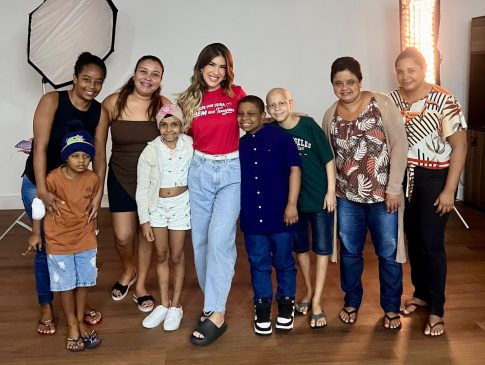 Lore Improta grava campanha para o Martagão Gesteira